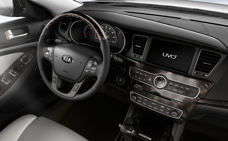 Illustration for article titled The Kia Cadenza is the 5-series for People Who Aren't Shallow